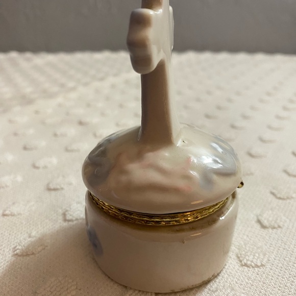 Cross Trinket Box - Picture 2 of 7